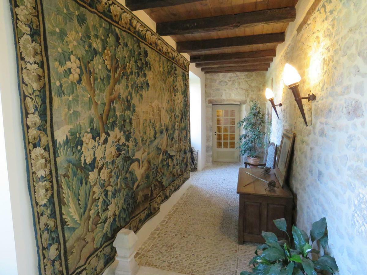 Chateau De Gaubert Bed & Breakfast Terrasson Bagian luar foto