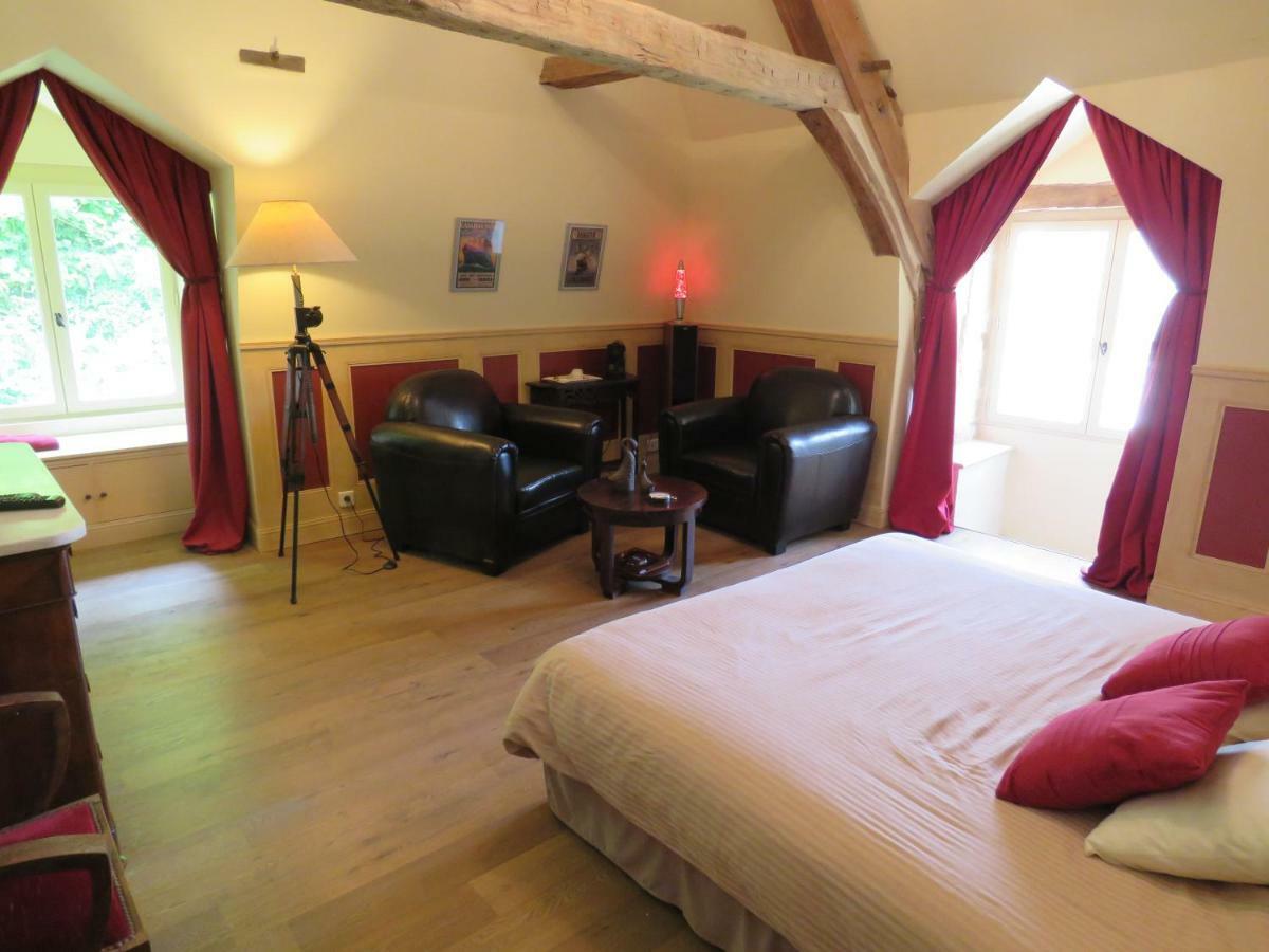 Chateau De Gaubert Bed & Breakfast Terrasson Bagian luar foto